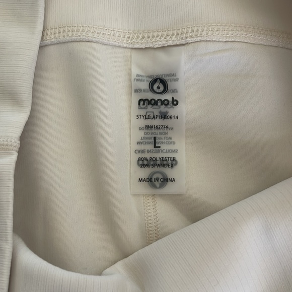 Mono B Cream yoga pants. Size Large. - Picture 4 of 5